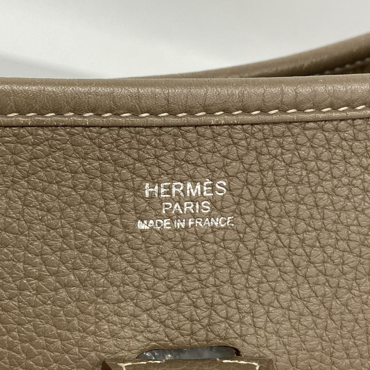 Hermes Shoulder Bag Evelyne Taurillon Clemence Etoupe Silver — view 5