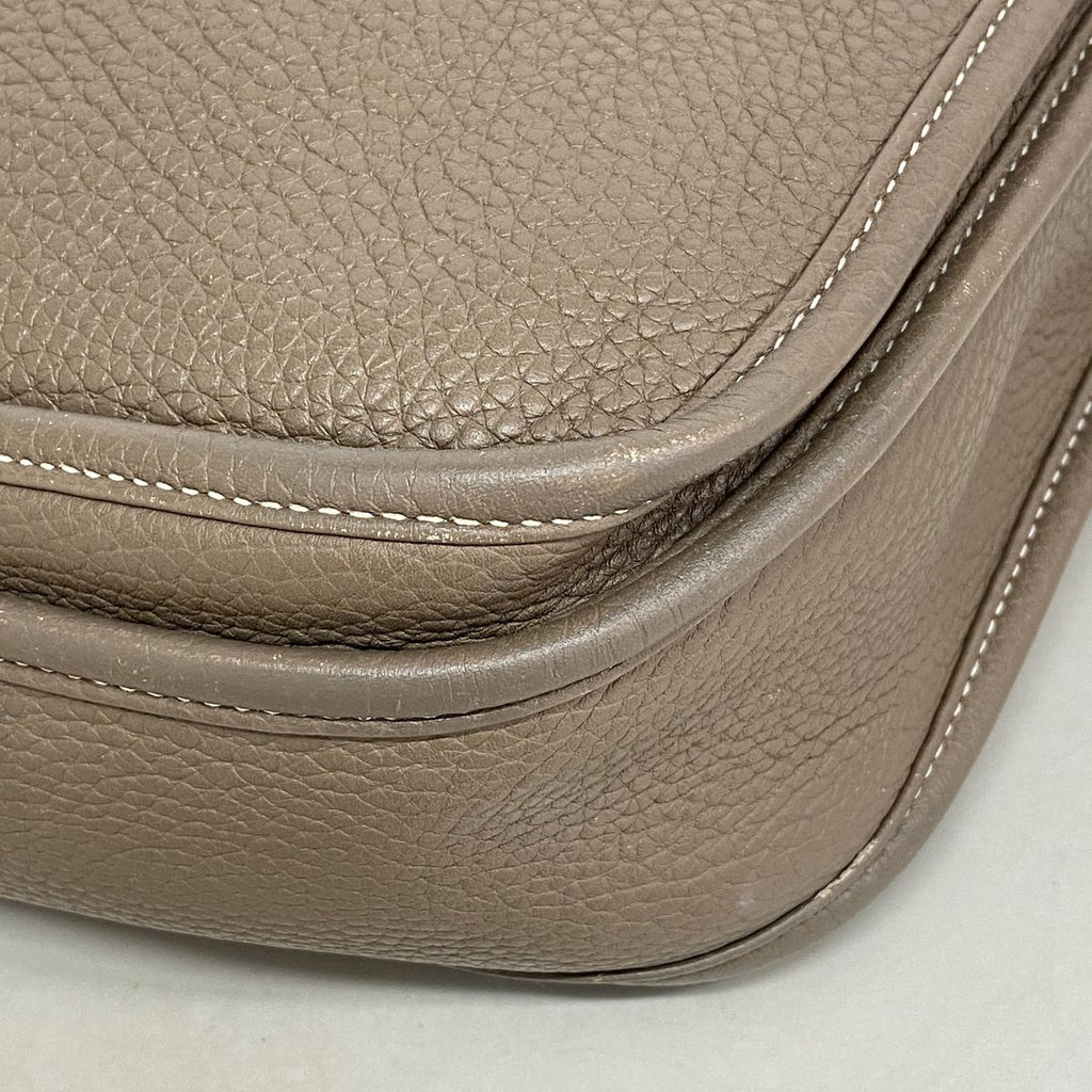 Hermes Shoulder Bag Evelyne Taurillon Clemence Etoupe Silver — view 6