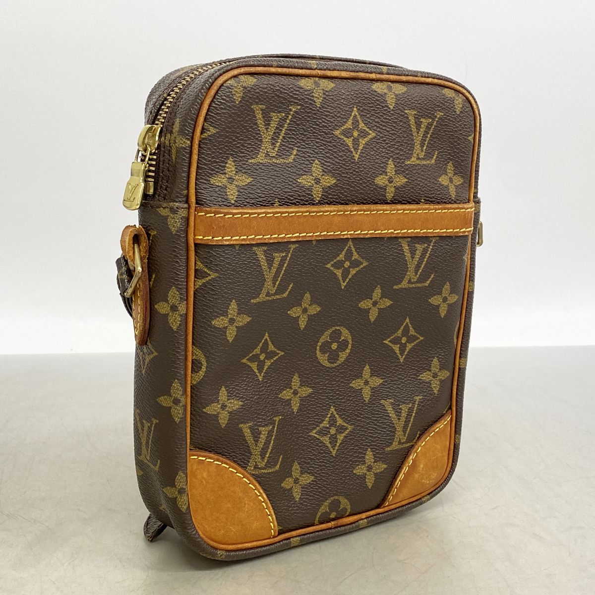 Louis Vuitton Shoulder Bag Monogram Danube Brown — view 2