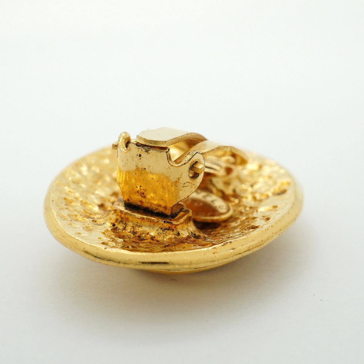 Chanel Earrings Vintage CC Logo Oval Gold Plated — view 6