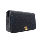 Chanel Shoulder Bag Quilted Lambskin Navy Gold — view 2