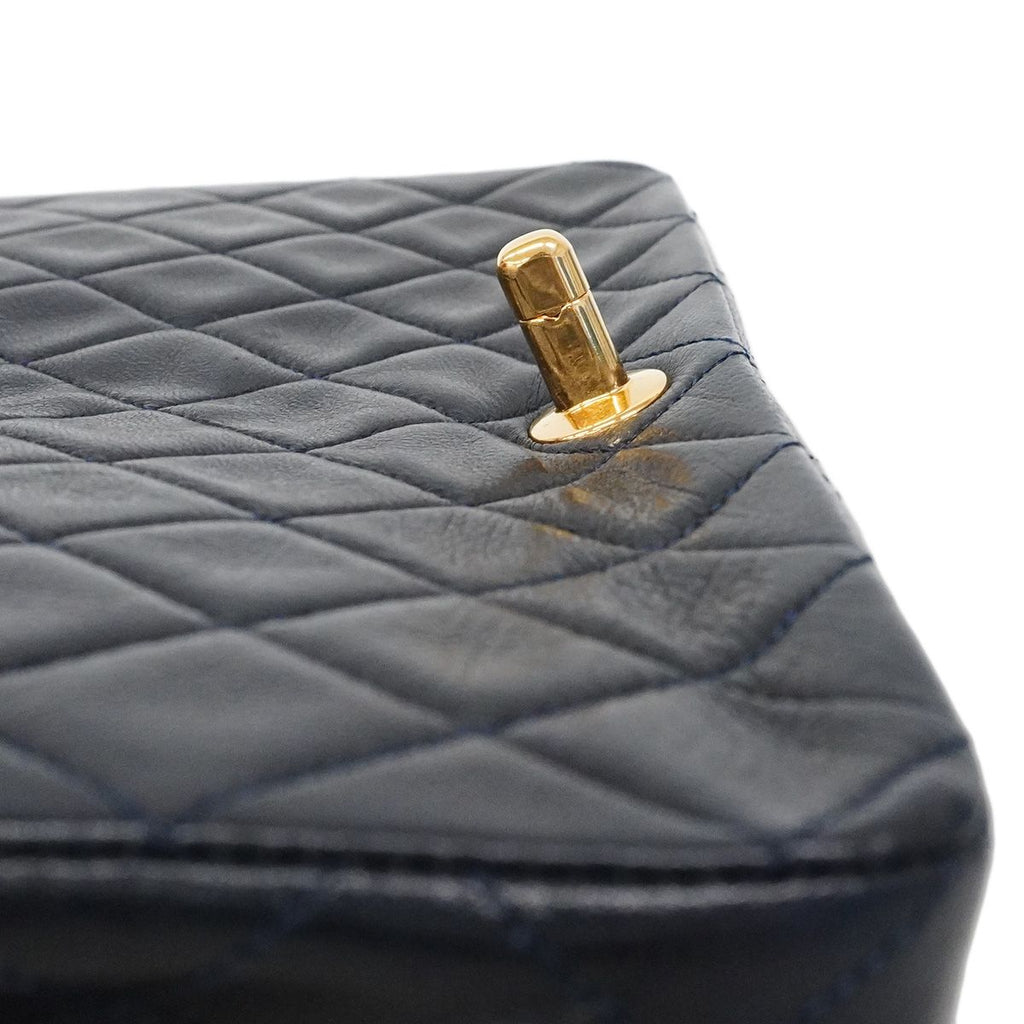 Chanel Shoulder Bag Quilted Lambskin Navy Gold — view 7