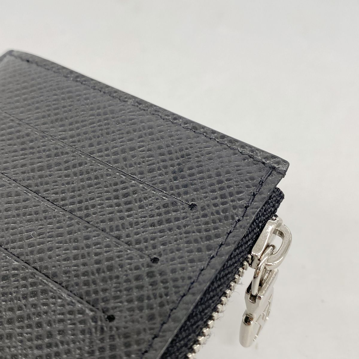 Louis Vuitton Taiga Coin Card Holder Ardoise — view 8
