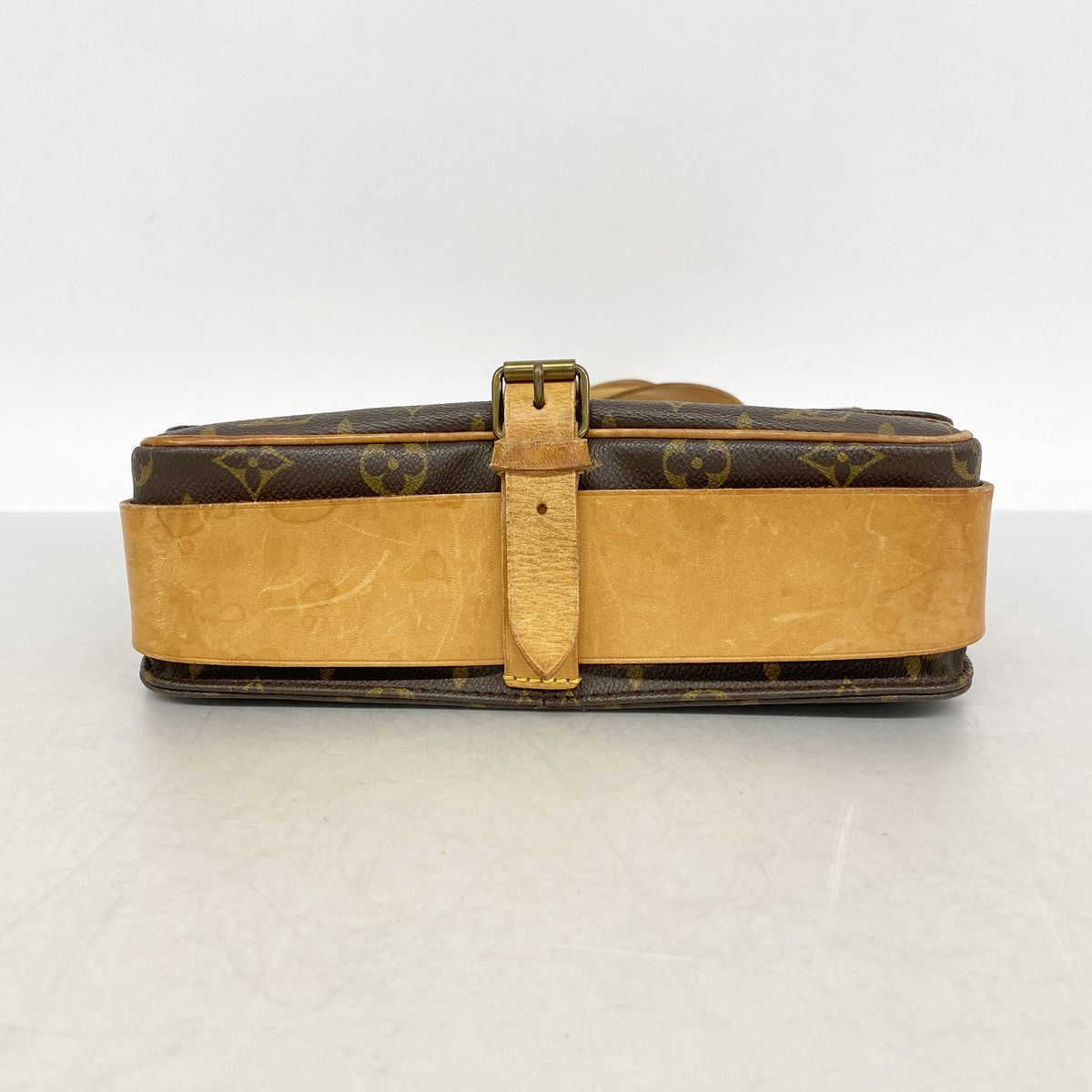 Louis Vuitton Shoulder Bag Monogram Cartouchiere GM Brown — view 3