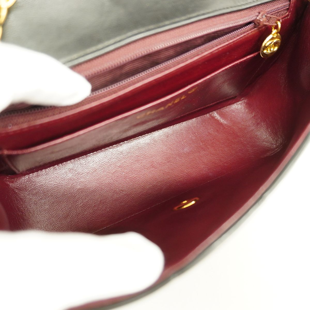 Chanel Shoulder Bag Diana Lambskin Black Gold — view 4
