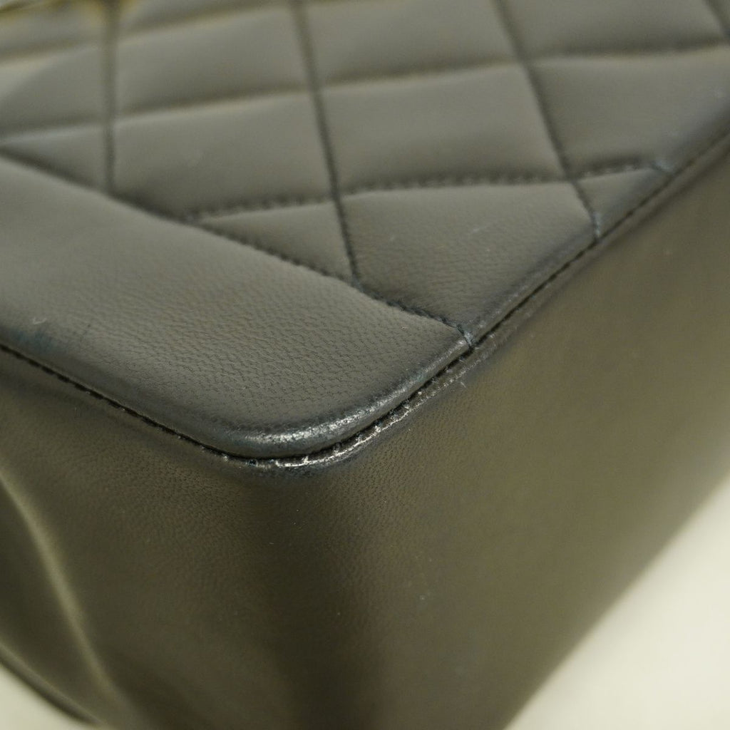 Chanel Shoulder Bag Diana Lambskin Black Gold — view 8
