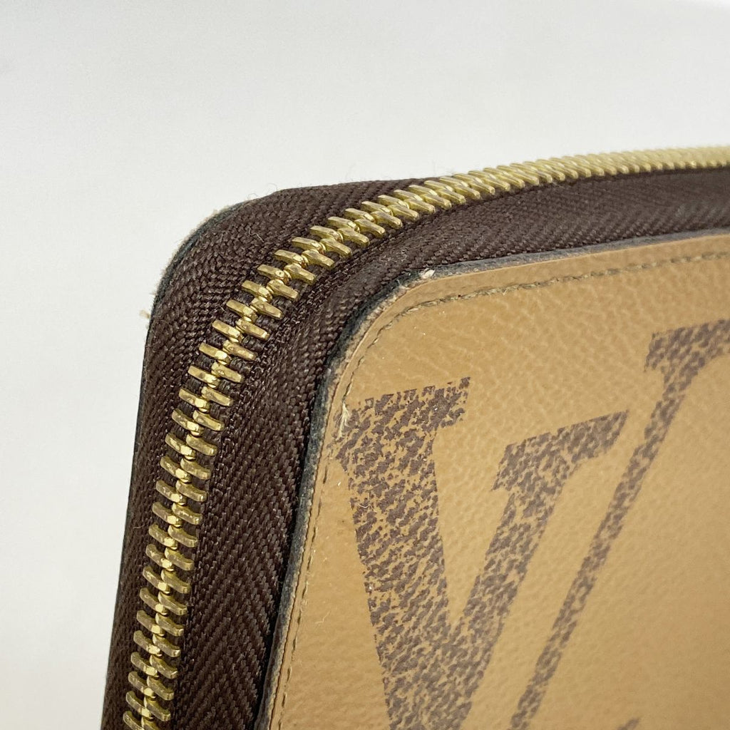 Louis Vuitton Wallet Monogram Giant Reverse Zippy Brown — view 7