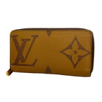 Louis Vuitton Wallet Monogram Giant Reverse Zippy Brown