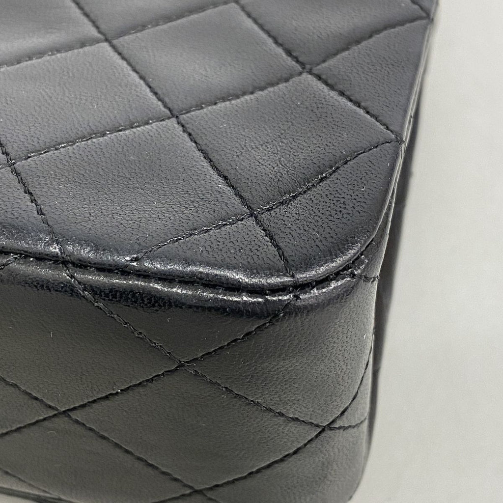 Chanel Shoulder Bag Quilted Lambskin Black Gold — view 6