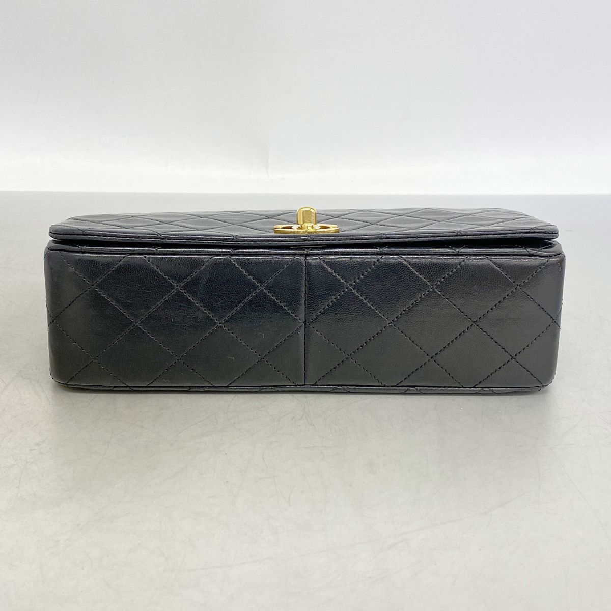 Chanel Shoulder Bag Quilted Lambskin Black Gold — view 3