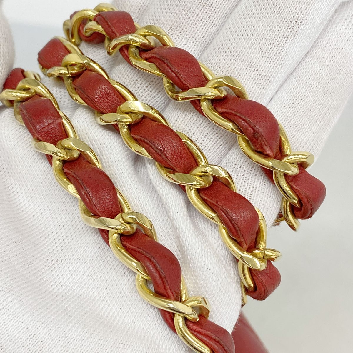 Chanel Shoulder Bag Mini Quilted Lambskin Red Gold — view 8