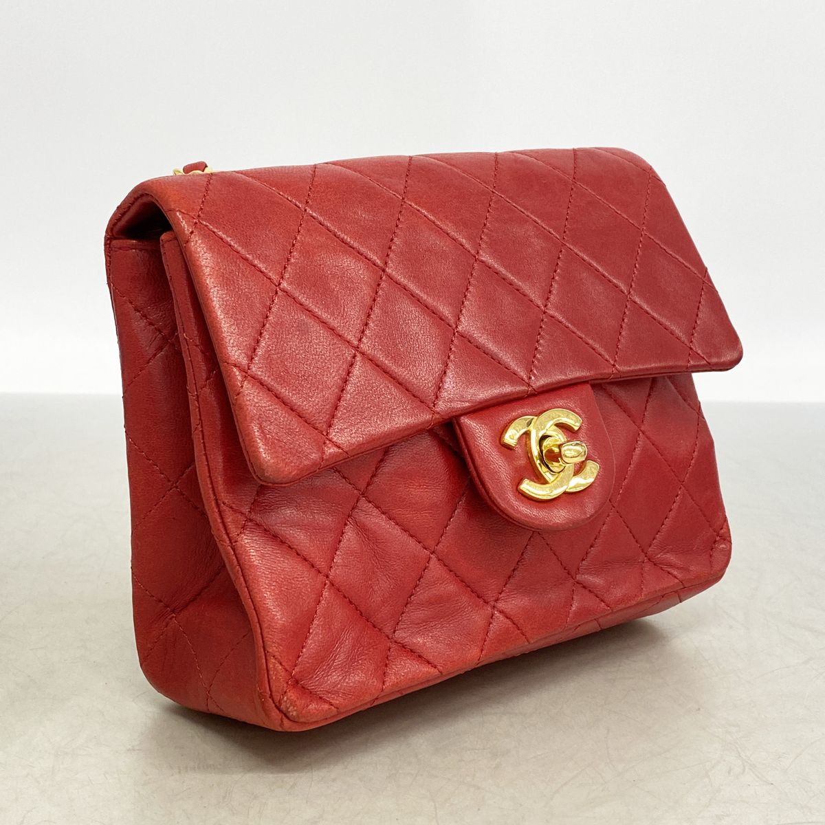 Chanel Shoulder Bag Mini Quilted Lambskin Red Gold — view 2