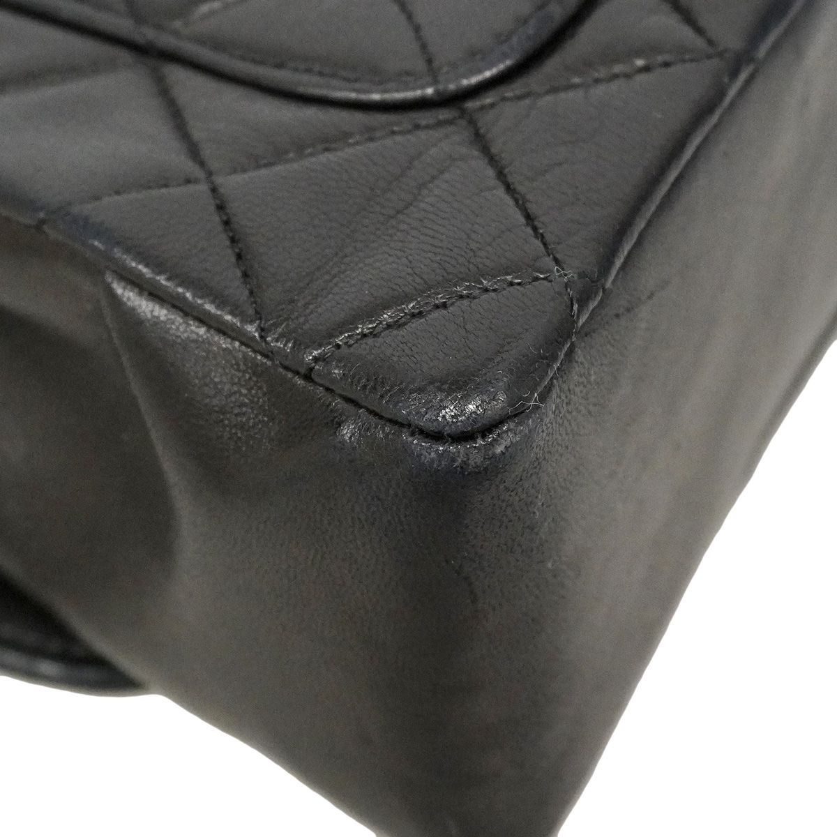 Chanel Shoulder Bag Quilted Lambskin Black Gold — view 7