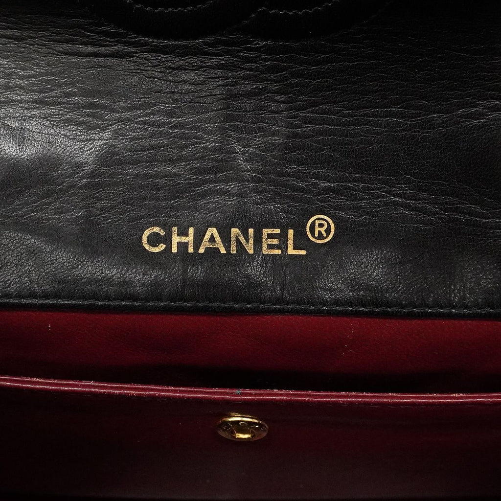 Chanel Shoulder Bag Quilted Lambskin Black Gold — view 5