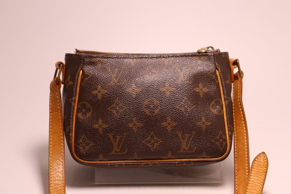 Louis Vuitton Viva-Cite PM Monogram Shoulder Bag — view 2
