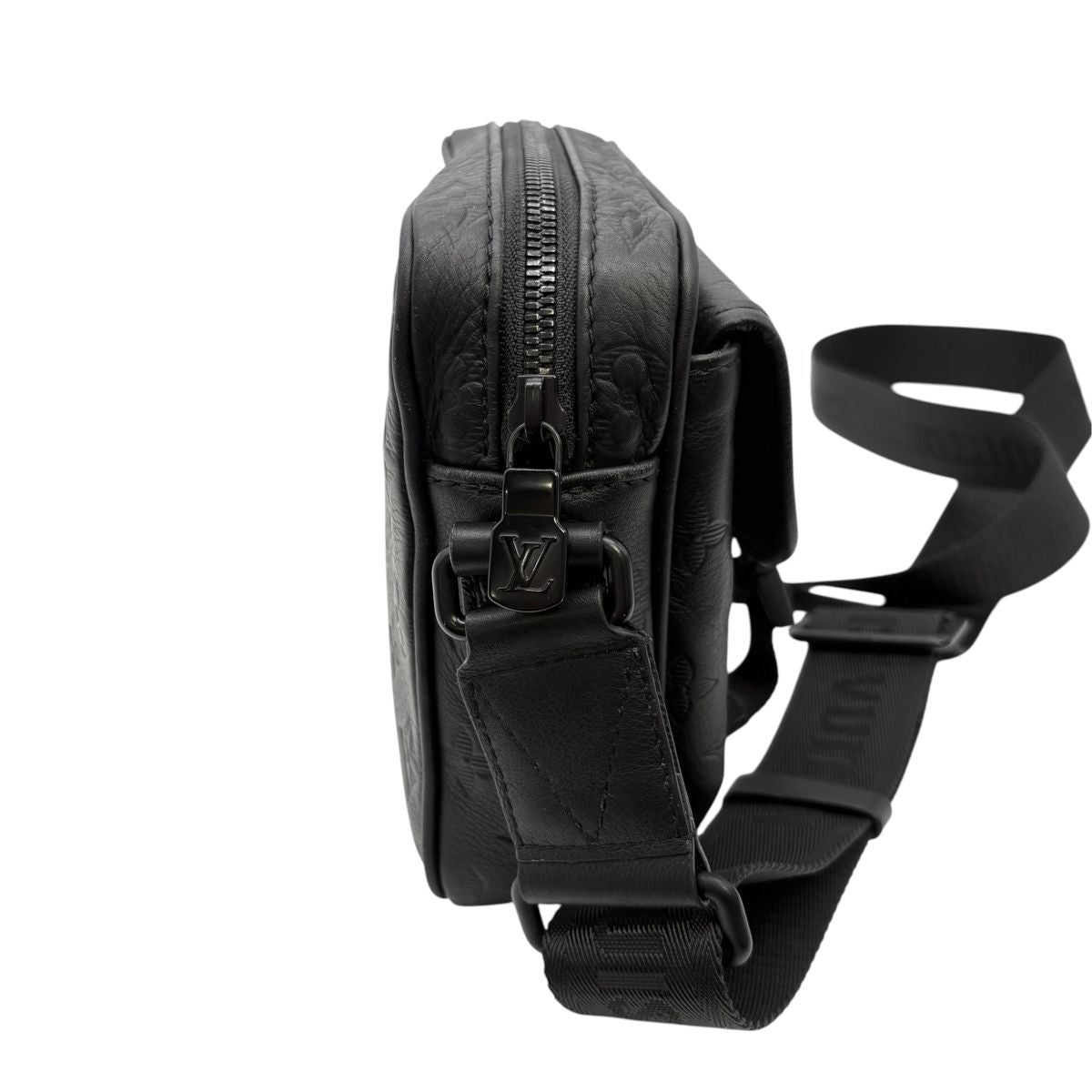 Louis Vuitton Bag Get Away Messenger Shoulder Monogram Shadow Leather Black — view 4