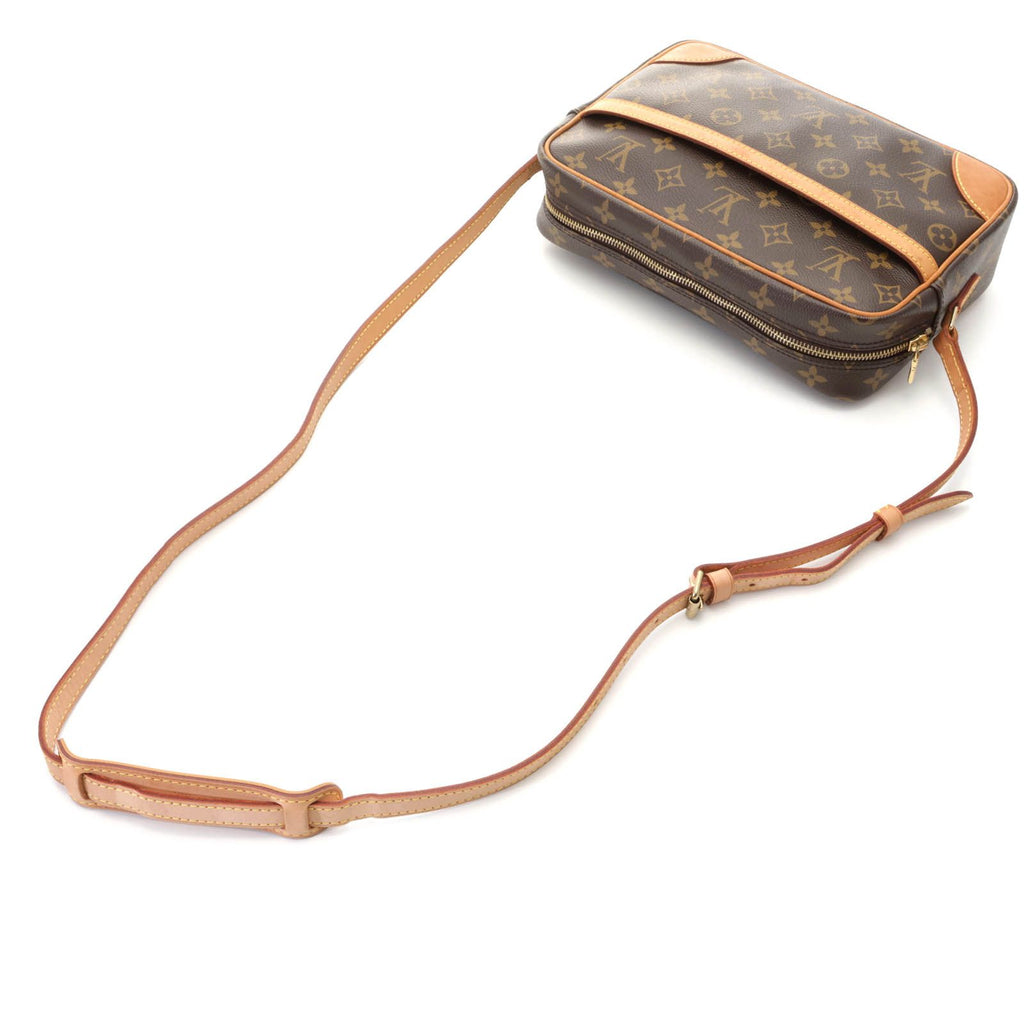 Louis Vuitton Trocadero 27 Monogram Shoulder Bag Canvas Brown — view 4