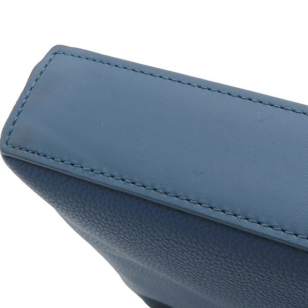 Louis Vuitton Clutch LV Aerogram Pochette iPad Grain Calf Leather Blue Silver — view 5