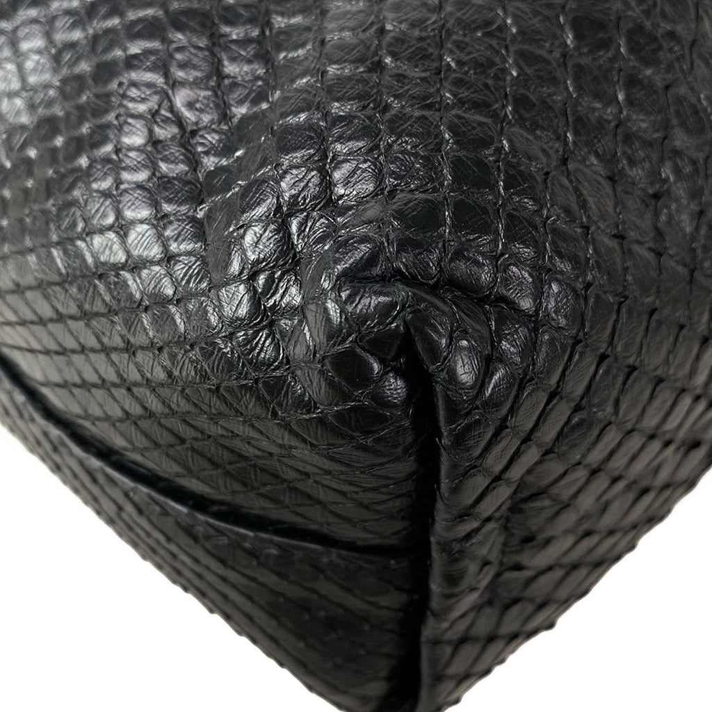 Fendi Handbag Mamma Bucket Black — view 8