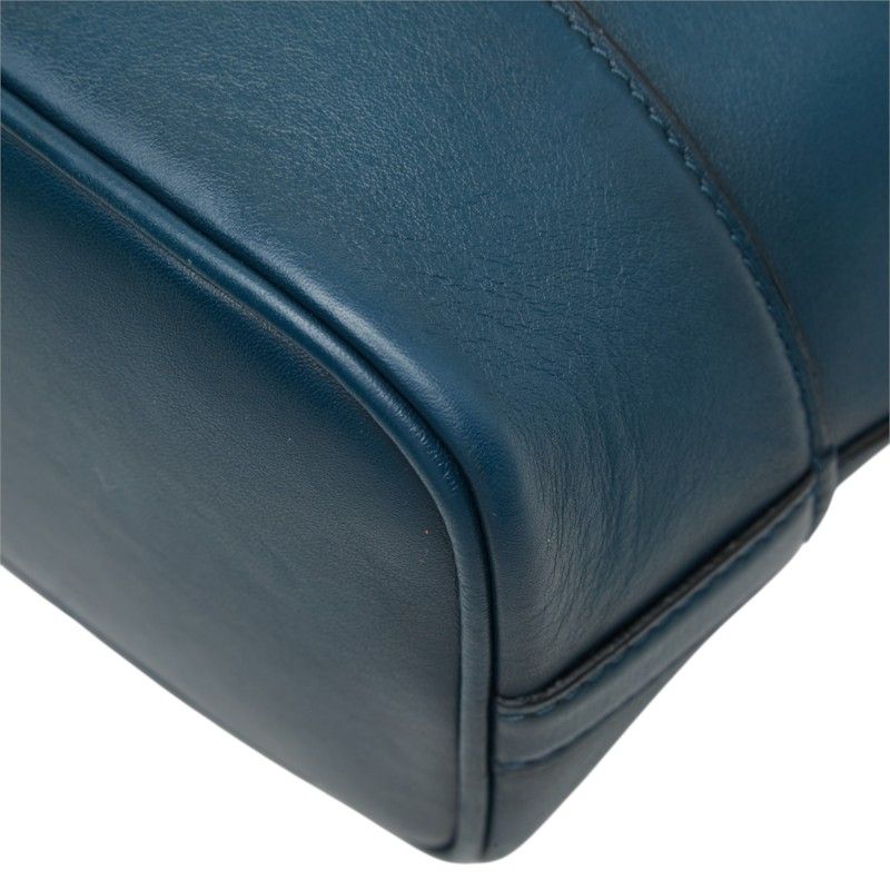 Louis Vuitton Cuir Nuance Shoulder Bag Navy Leather — view 4