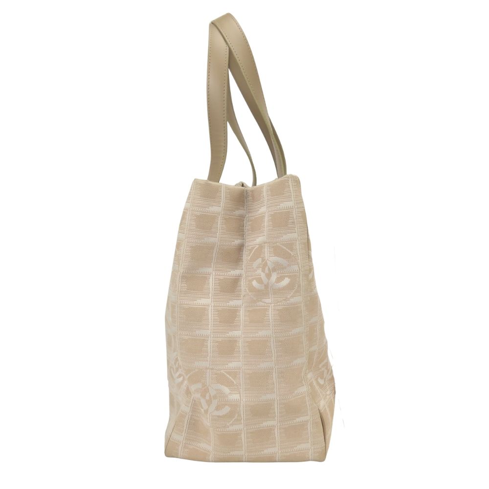 Chanel Tote New Travel Line MM Jacquard Nylon Leather Beige Silver Shoulder Bag — view 2