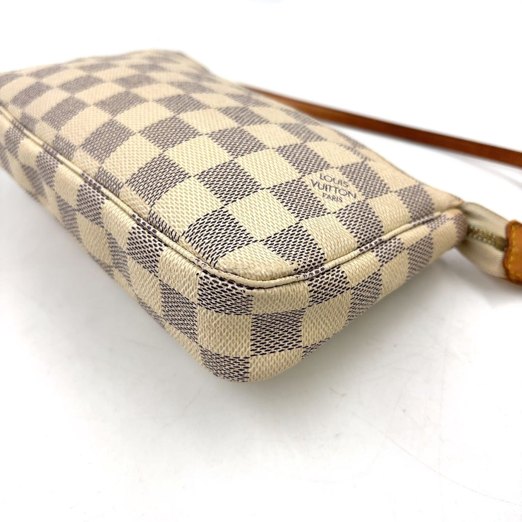 Louis Vuitton Pochette Accessoires Damier Azur Leather White Handbag Gold — view 7