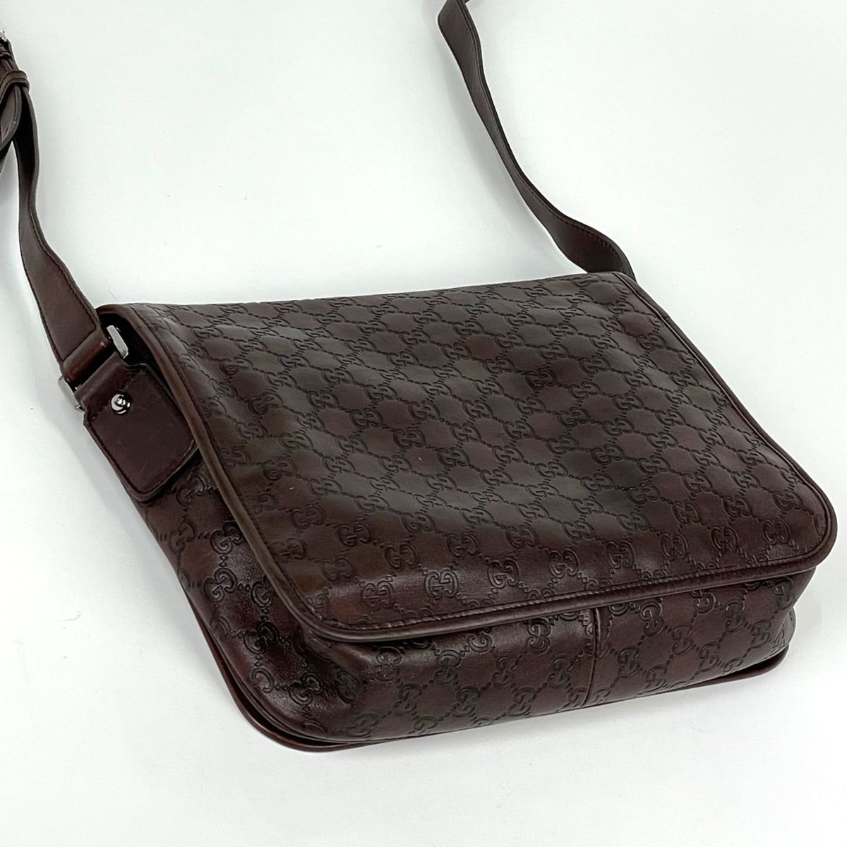 Gucci Shoulder Bag Guccissima Leather Brown — view 2