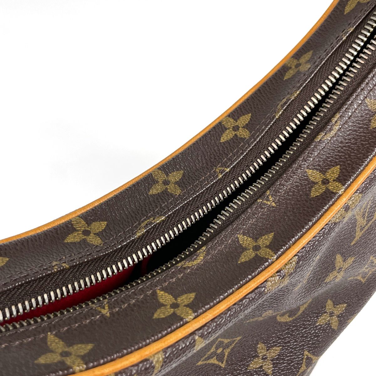 Louis Vuitton Croissant MM Shoulder Bag Monogram Brown — view 7