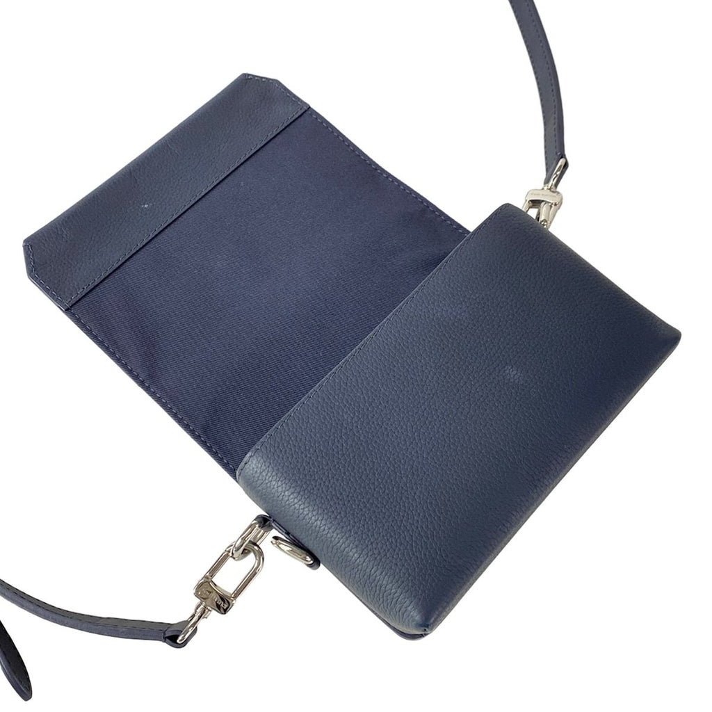 Louis Vuitton Wallet LV Aerogram Fast Line Wearable Blue Marine on Chain — view 3