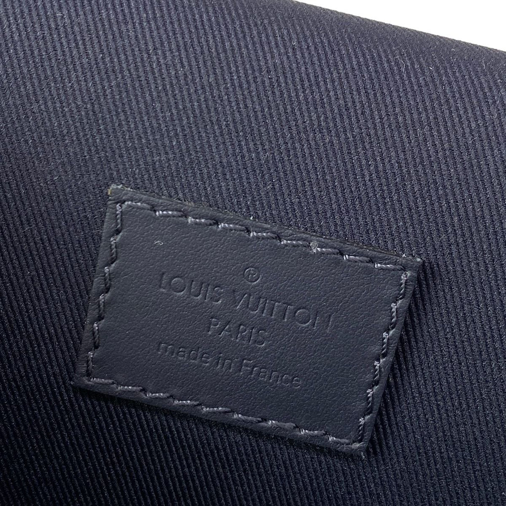 Louis Vuitton Wallet LV Aerogram Fast Line Wearable Blue Marine on Chain — view 6