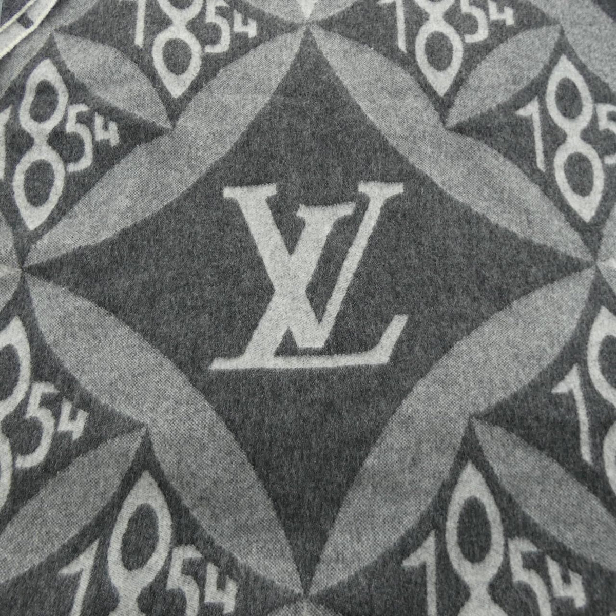 Louis Vuitton Echarpe Scarf — view 4