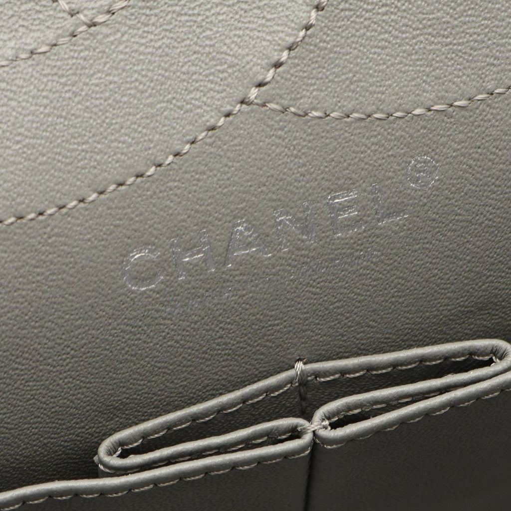 Chanel Shoulder Bag 2.55 Quilted Maxi Double Flap Bordeaux Gray Caviar Leather — view 4