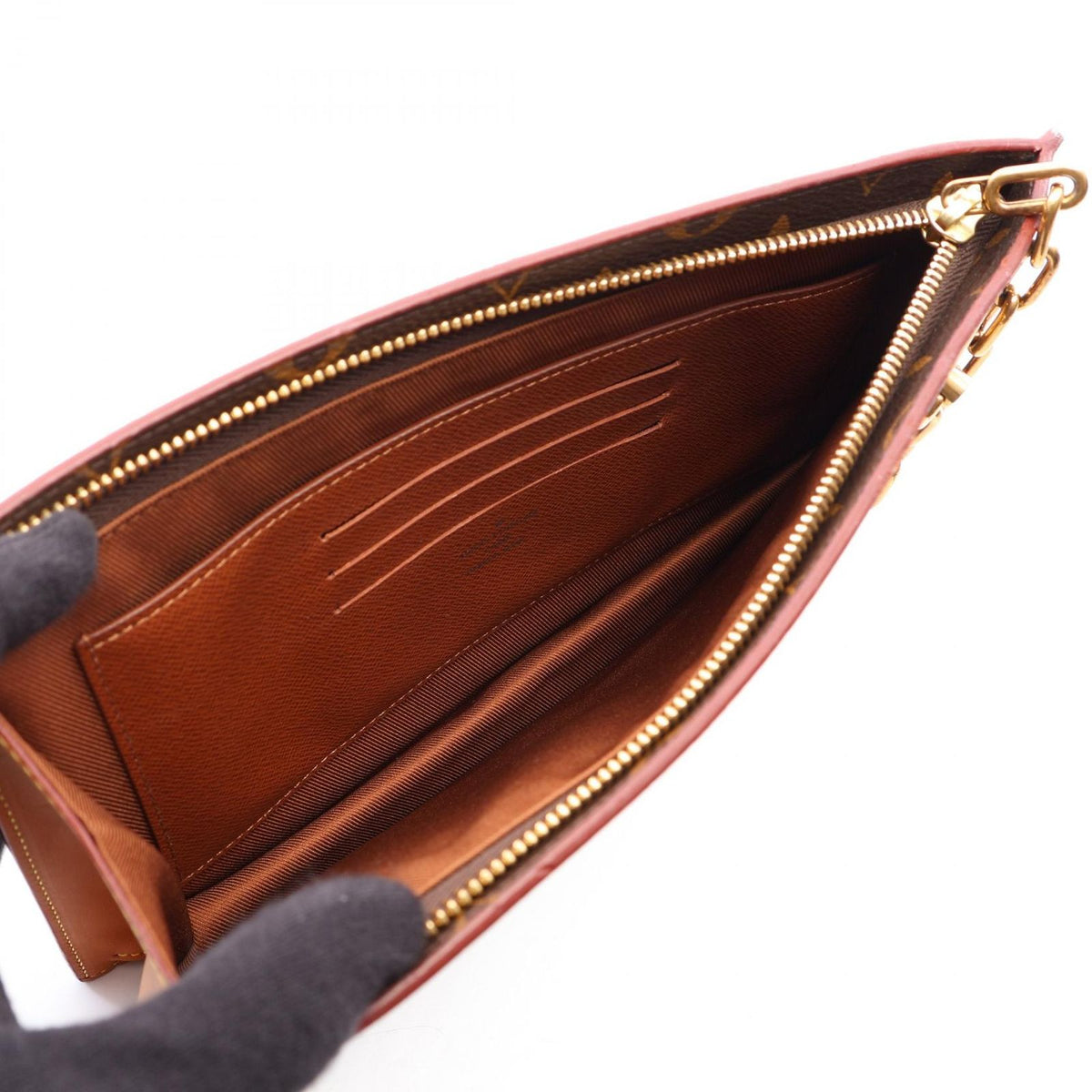 Louis Vuitton Clutch Chain Leather — view 3