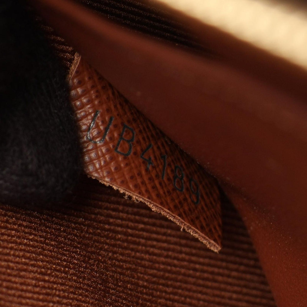 Louis Vuitton Clutch Chain Leather — view 5