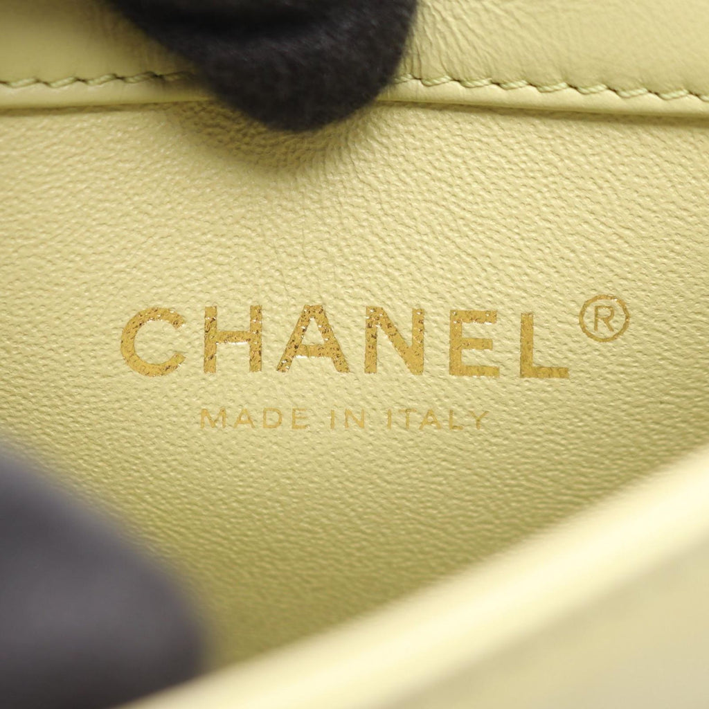 Chanel Shoulder Bag 2.55 Quilted Mademoiselle Chain Apple Green Lambskin Mini — view 4