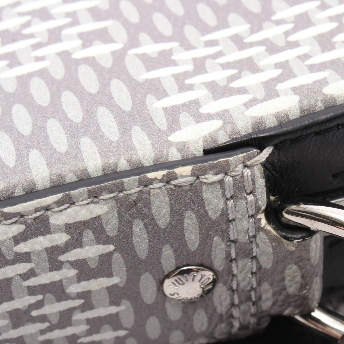 Louis Vuitton Shoulder Bag Trio Messenger Antarctica Leather — view 7
