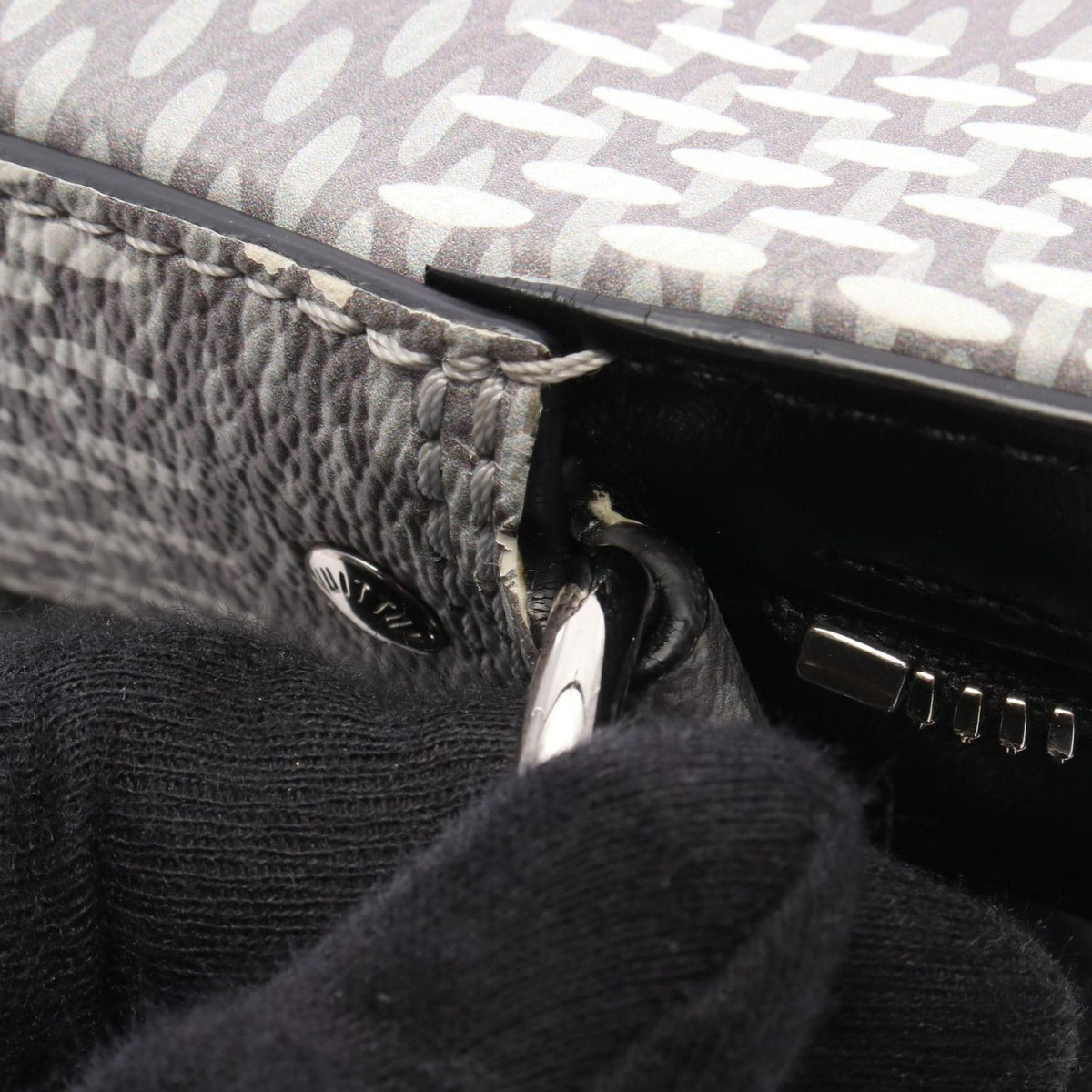 Louis Vuitton Shoulder Bag Trio Messenger Antarctica Leather — view 8