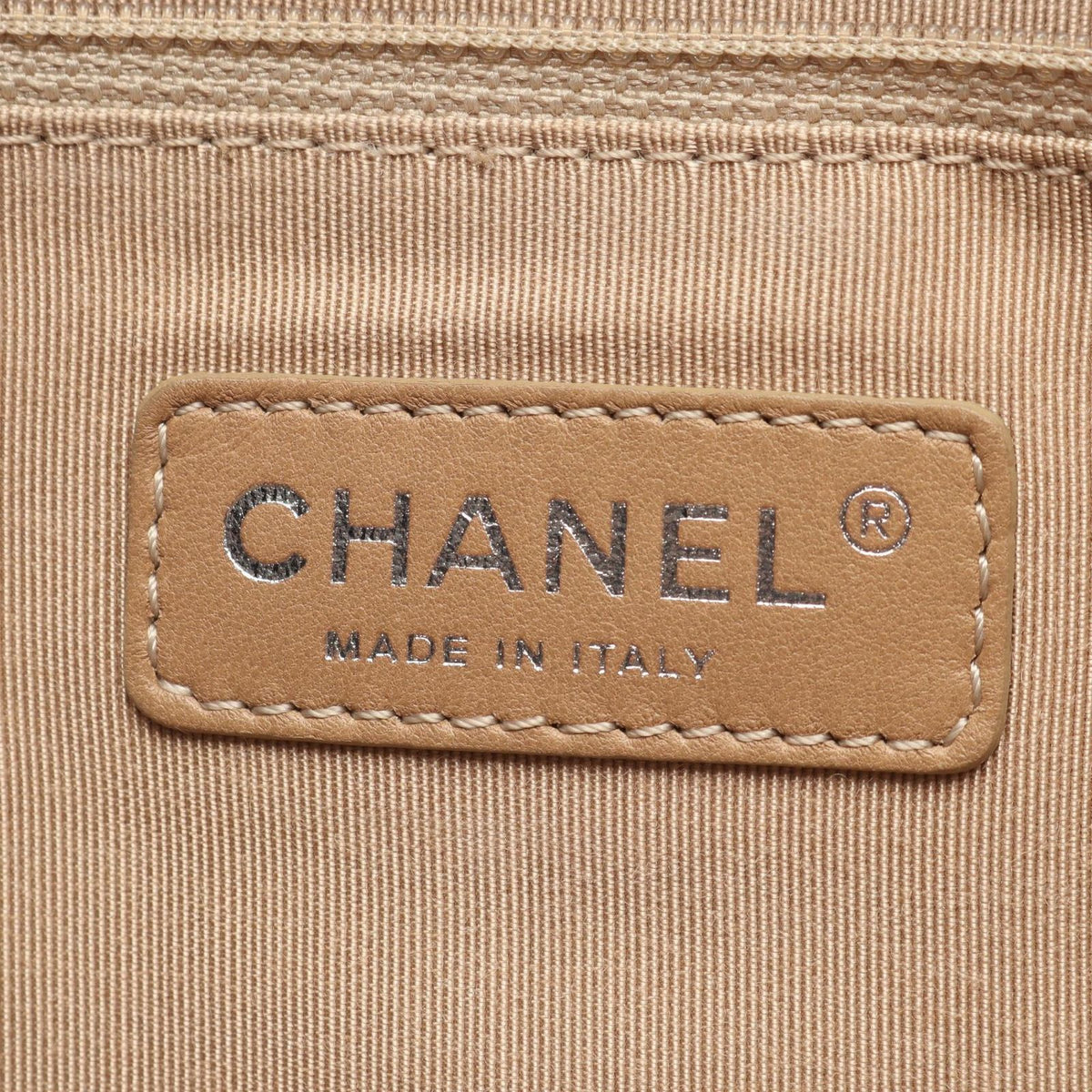 Chanel Shoulder Bag 2.55 Quilted Black Calfskin Lambskin Chain Tote — view 4