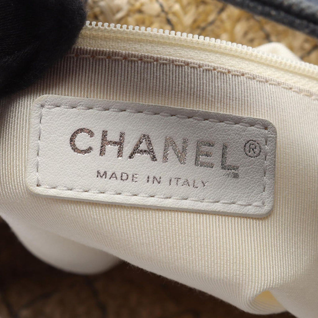 Chanel Shoulder Bag 31 Large Shopping 2-Way Denim Blue Beige Vinyl 31 — view 4