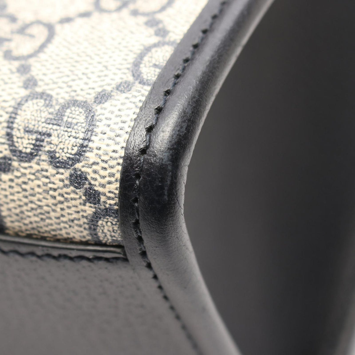 Gucci Tote Bag GG Supreme 2-Way Navy Ivory Leather Small — view 7