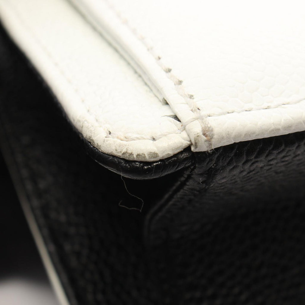 Chanel Tote Bag 2.55 White Black Caviar Leather — view 6