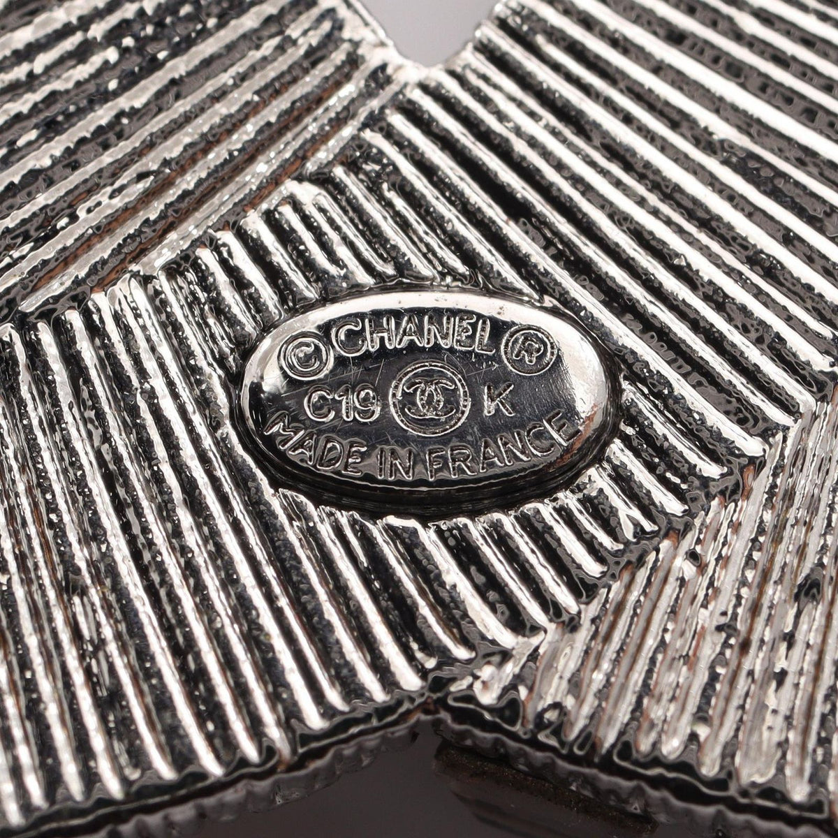 Chanel Brooch CC Logo Brooches — view 3