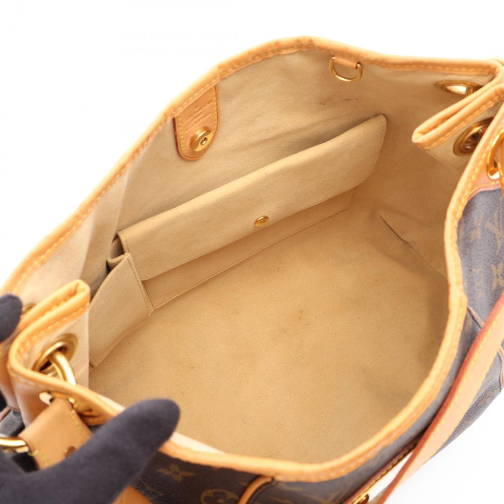 Louis Vuitton Shoulder Bag Galleria PM Leather — view 3