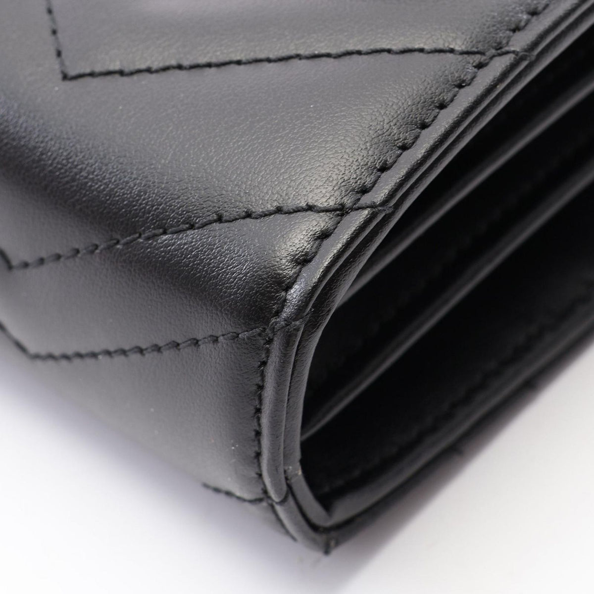 Gucci Shoulder Bag GG Marmont Black Leather Quilted Chain Wallet — view 5