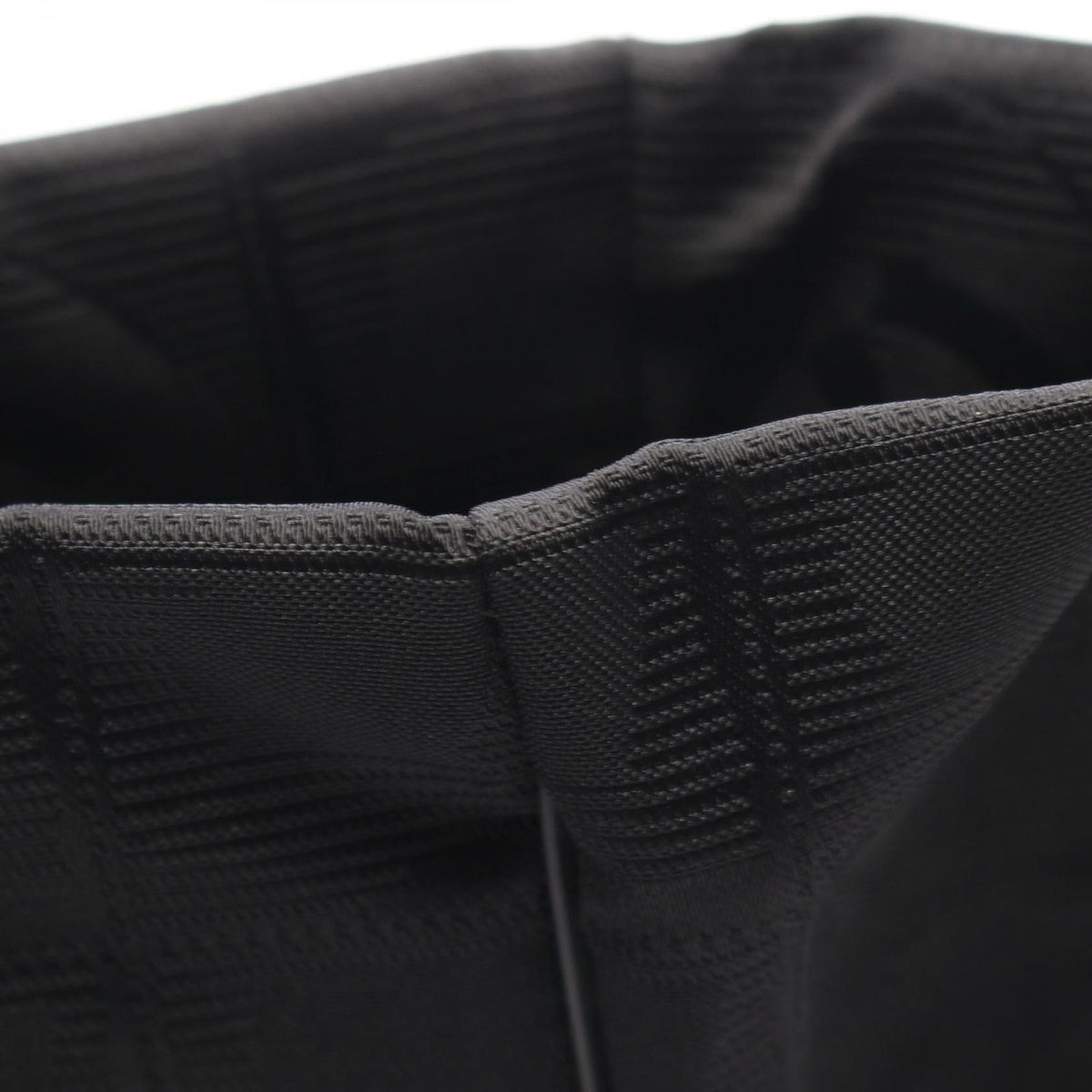 Chanel Tote Bag New Travel Line MM Black Leather MM — view 8