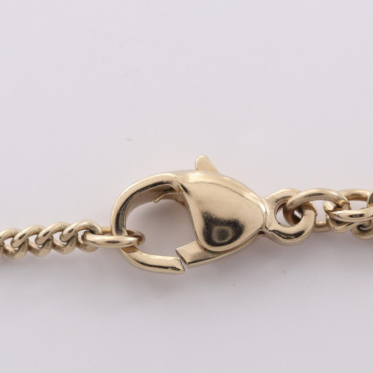 Chanel Necklace CC Logo Flower YG — view 4