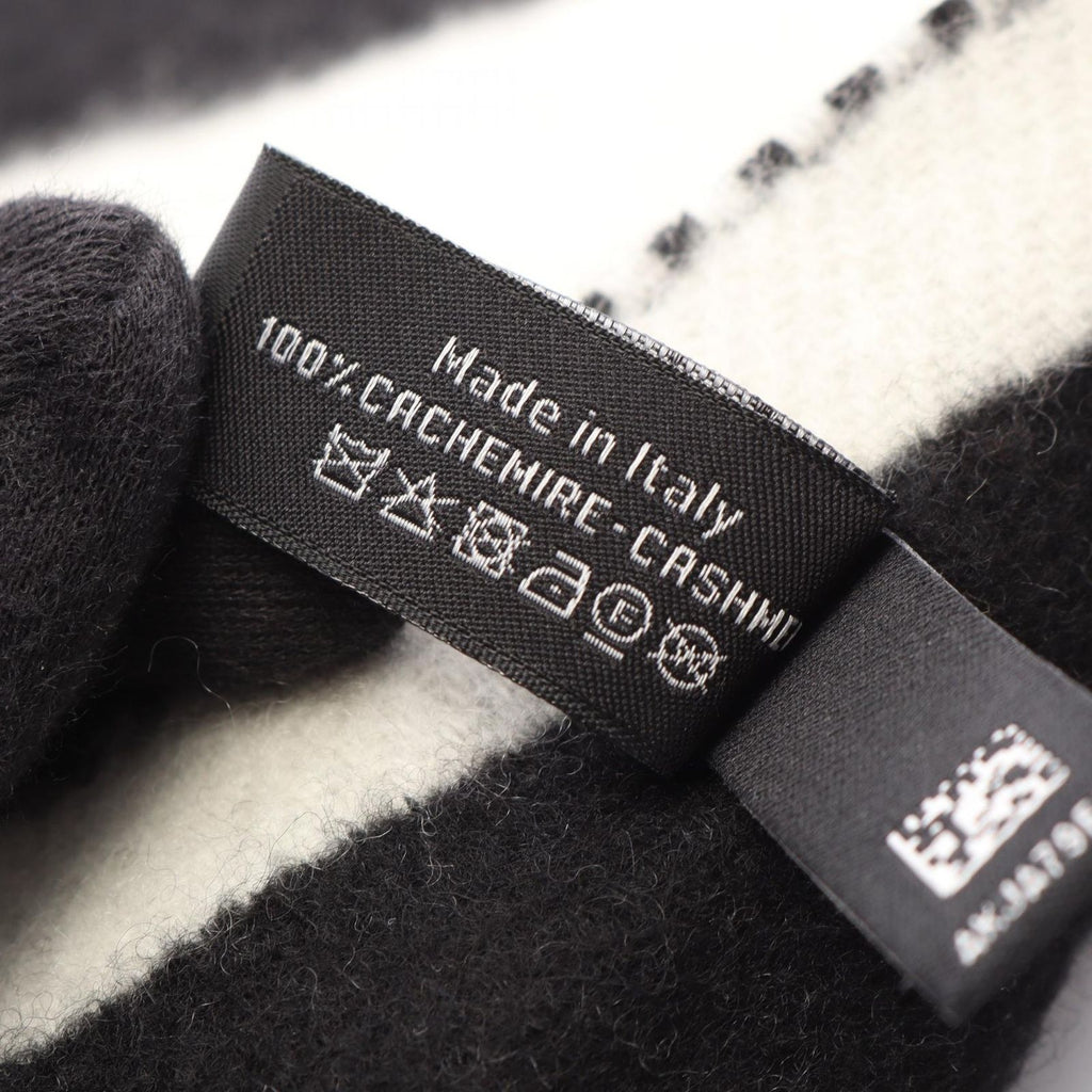 Chanel Scarf CC Logo Mufflers — view 3