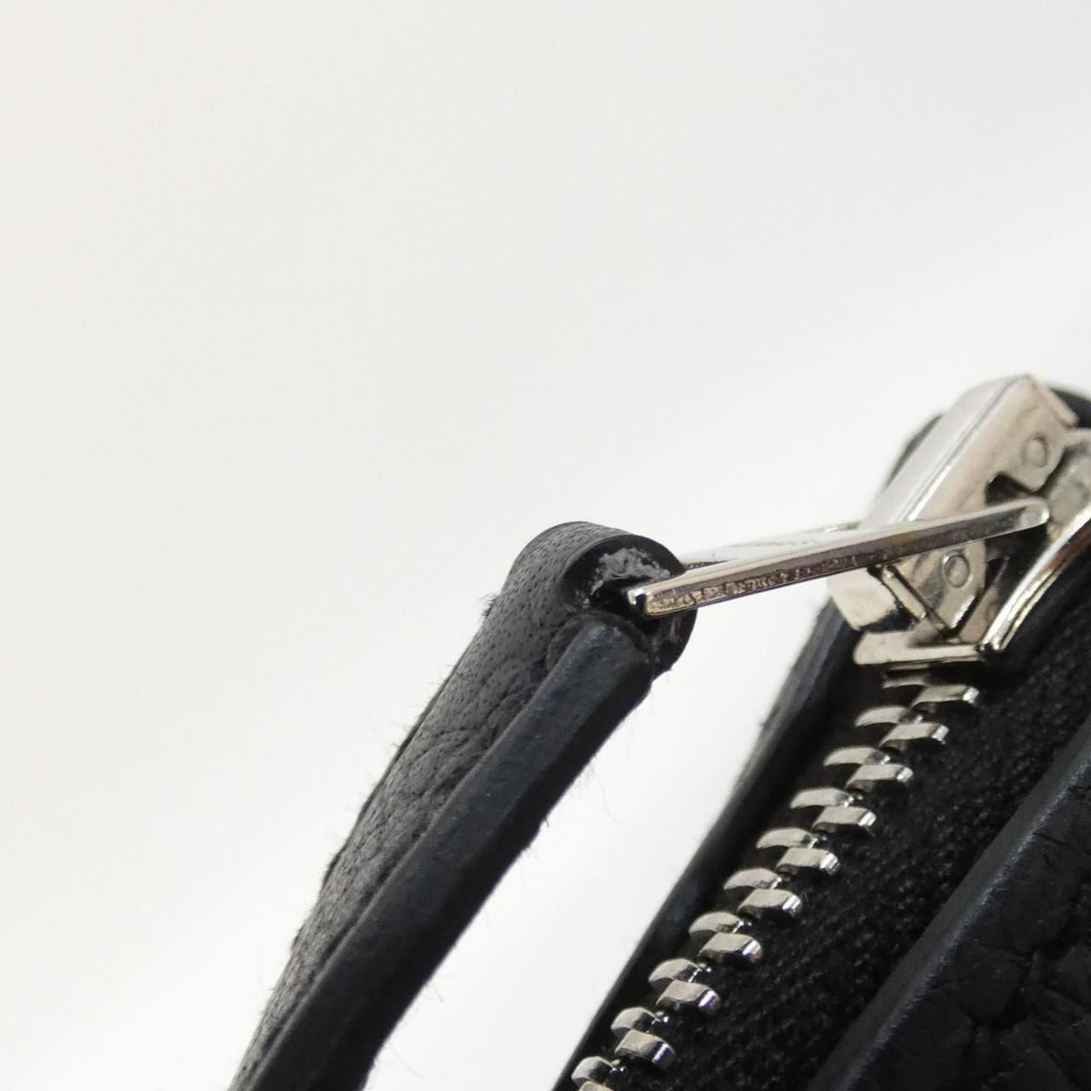 Hermes M S Sac Fourre Tout Shoulder Bag — view 3