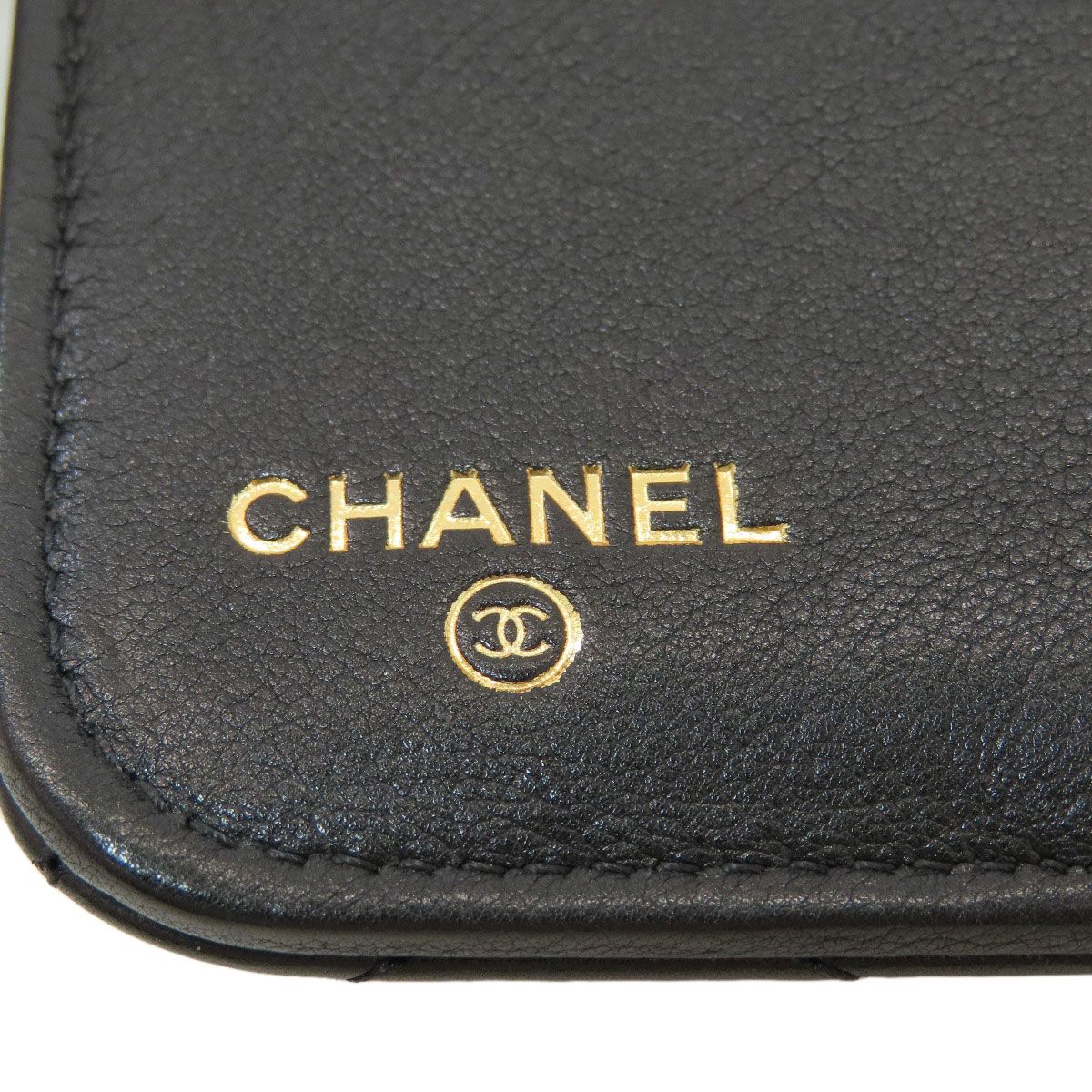 Chanel CC Logo Quilted Gold Bifold Wallet Calfskin — view 7
