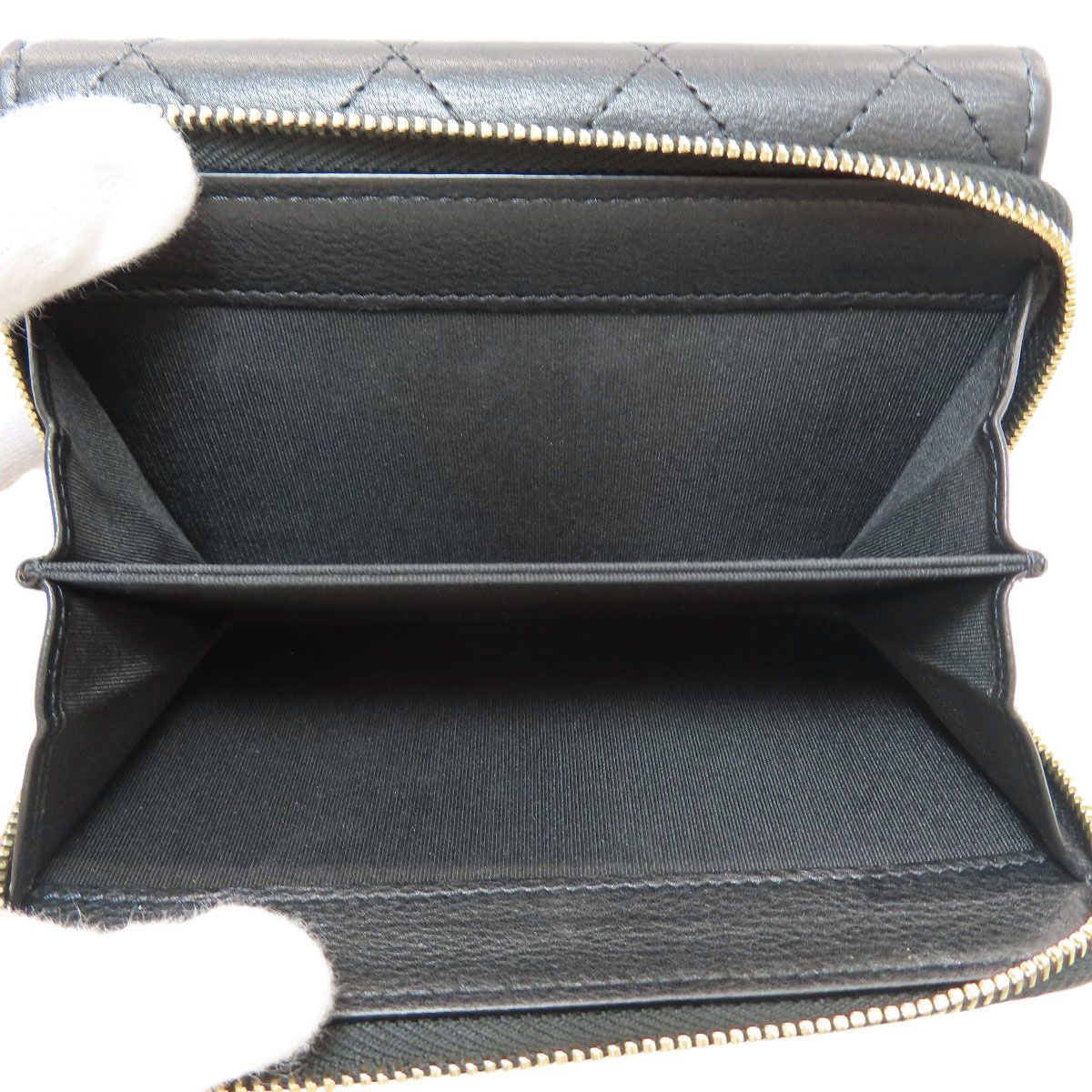Chanel CC Logo Quilted Gold Bifold Wallet Calfskin — view 6